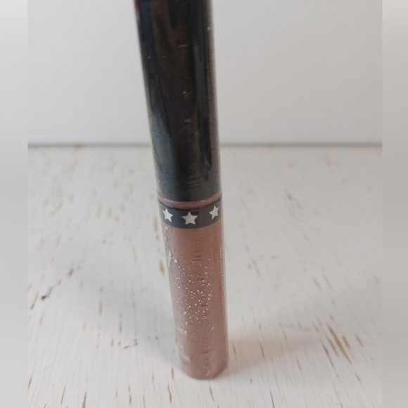 YBF Shimmer and Shine Lip Gloss Nicely Nude Color Pretty Moisturized Lips - Picture 5 of 6